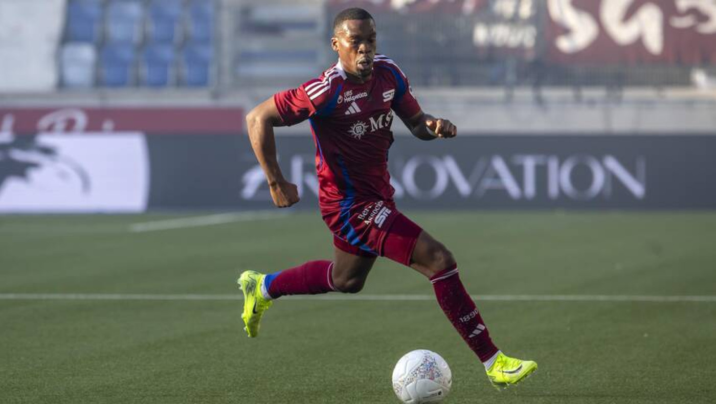 Καρεμπέ: «Ο Κουτέσα ταιριάζει στο προφίλ που αναζητά η ΑΕΚ»