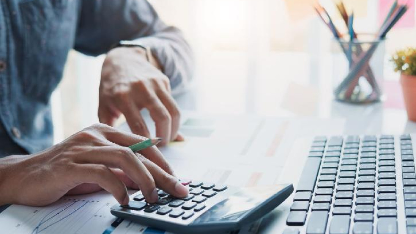 Εφορία: Πατάει «γκάζι» στις επιστροφές ΦΠΑ σε επιχειρήσεις και επαγγελματίες – Έρχονται αυτόματα πρόστιμα στους «ξεχασιάρηδες»