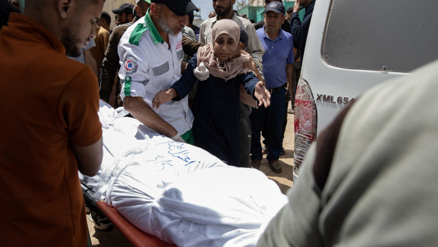 Δε χρειάζεται να είσαι γονιός αλλά, αν είσαι, γονατίζεις