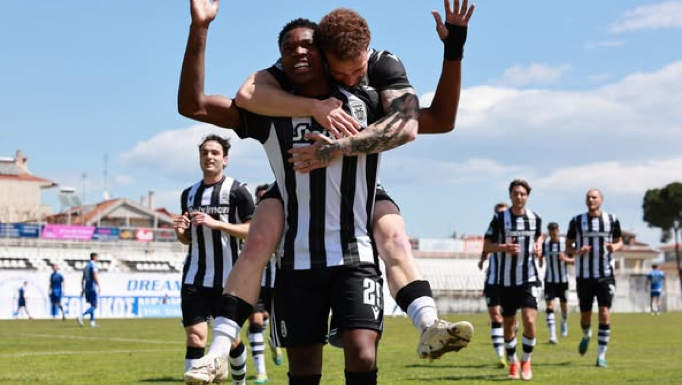 Ουρτάδο: 20 ματς, πρώτος σκόρερ με 11 γκολ, δύο ασίστ και ρήτρα 2 εκατ. ευρώ