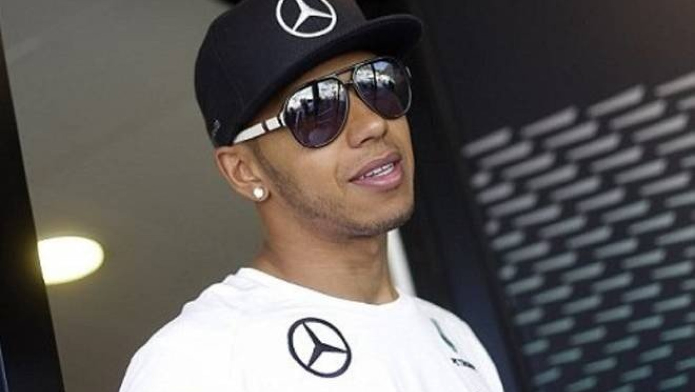 Κυριάρχησαν οι Χάμιλτον, Ρόσμπεργκ