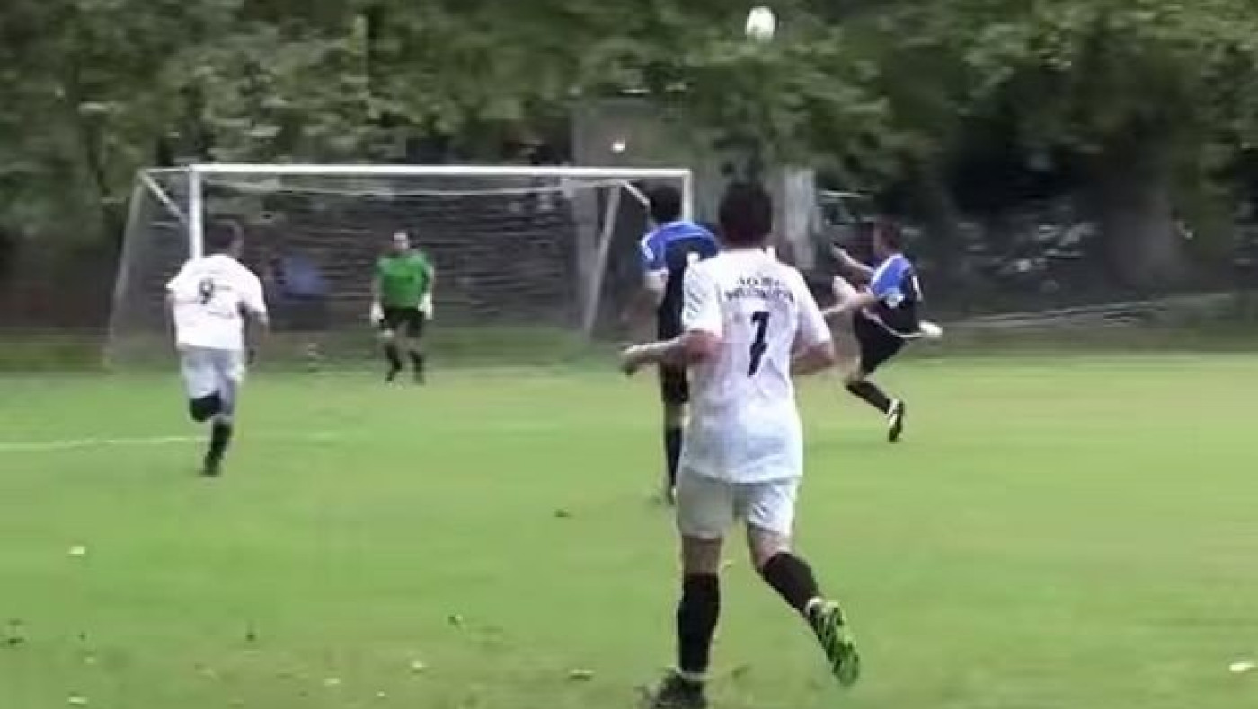 Απίστευτο αυτογκόλ στην Πιερία (video)