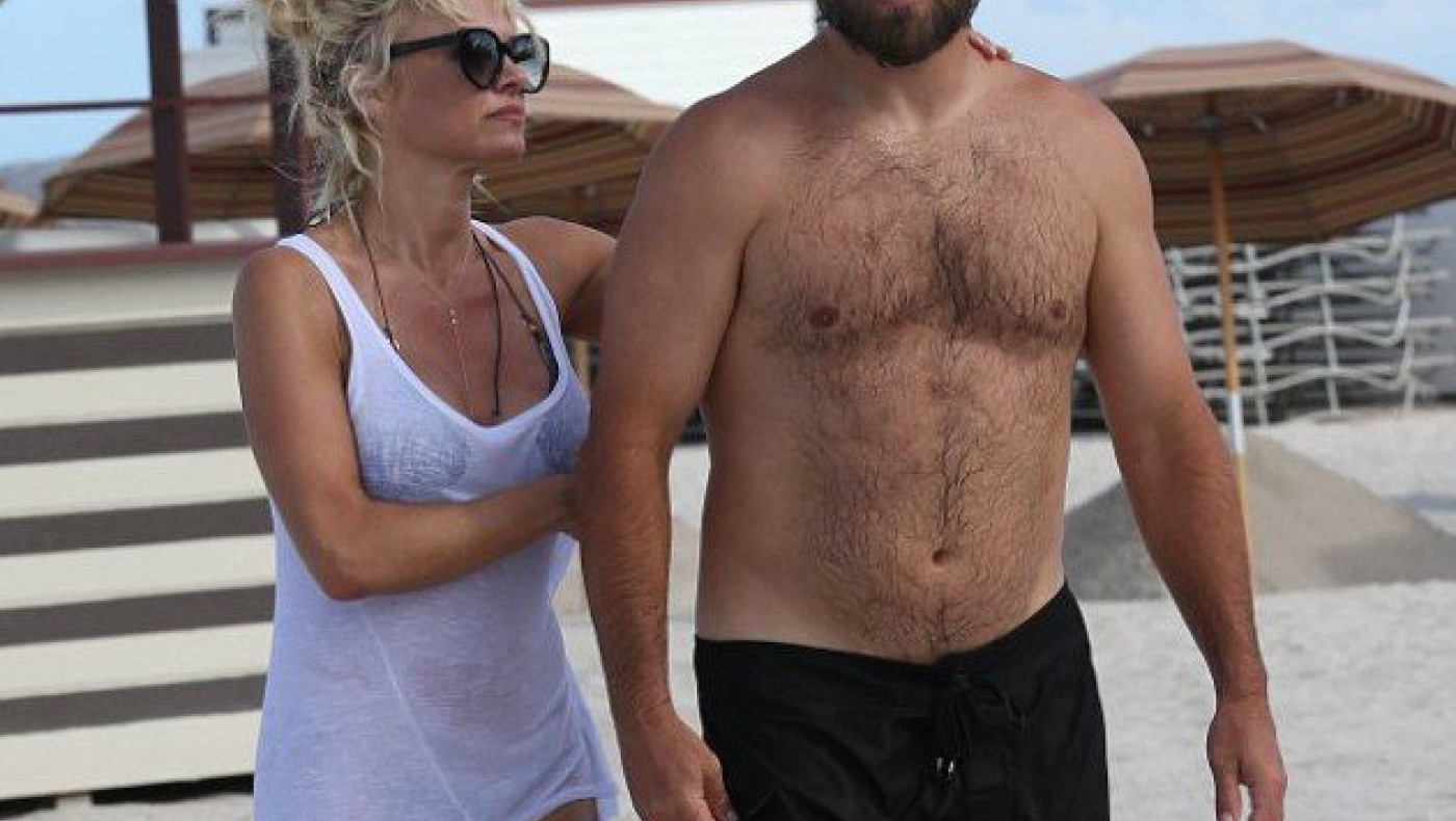 Τα ξαναβρήκε με τον πρώην της η Πάμελα