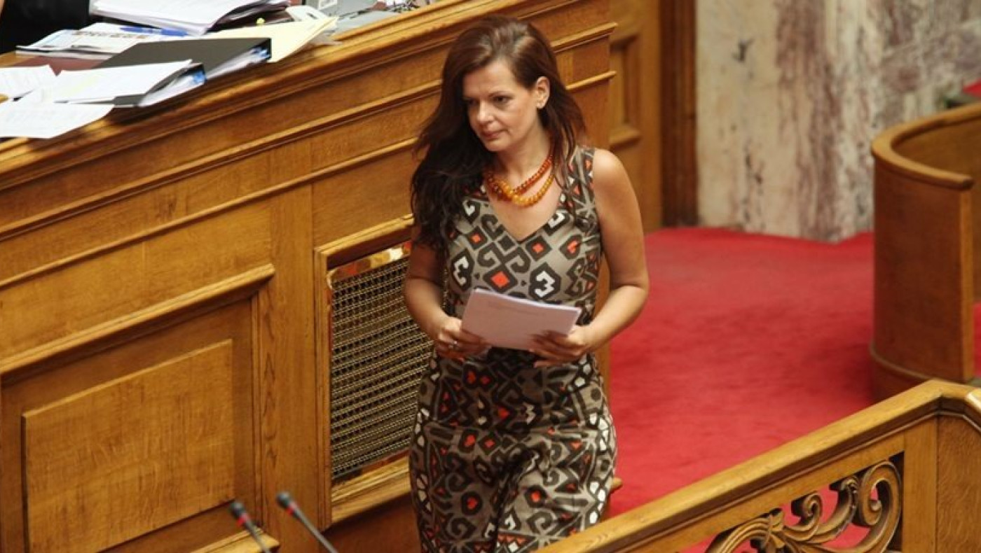 Διαζύγιο ζήτησε η βουλευτής Γιαννακάκη όταν έμαθε για το πλαστό πτυχίο!