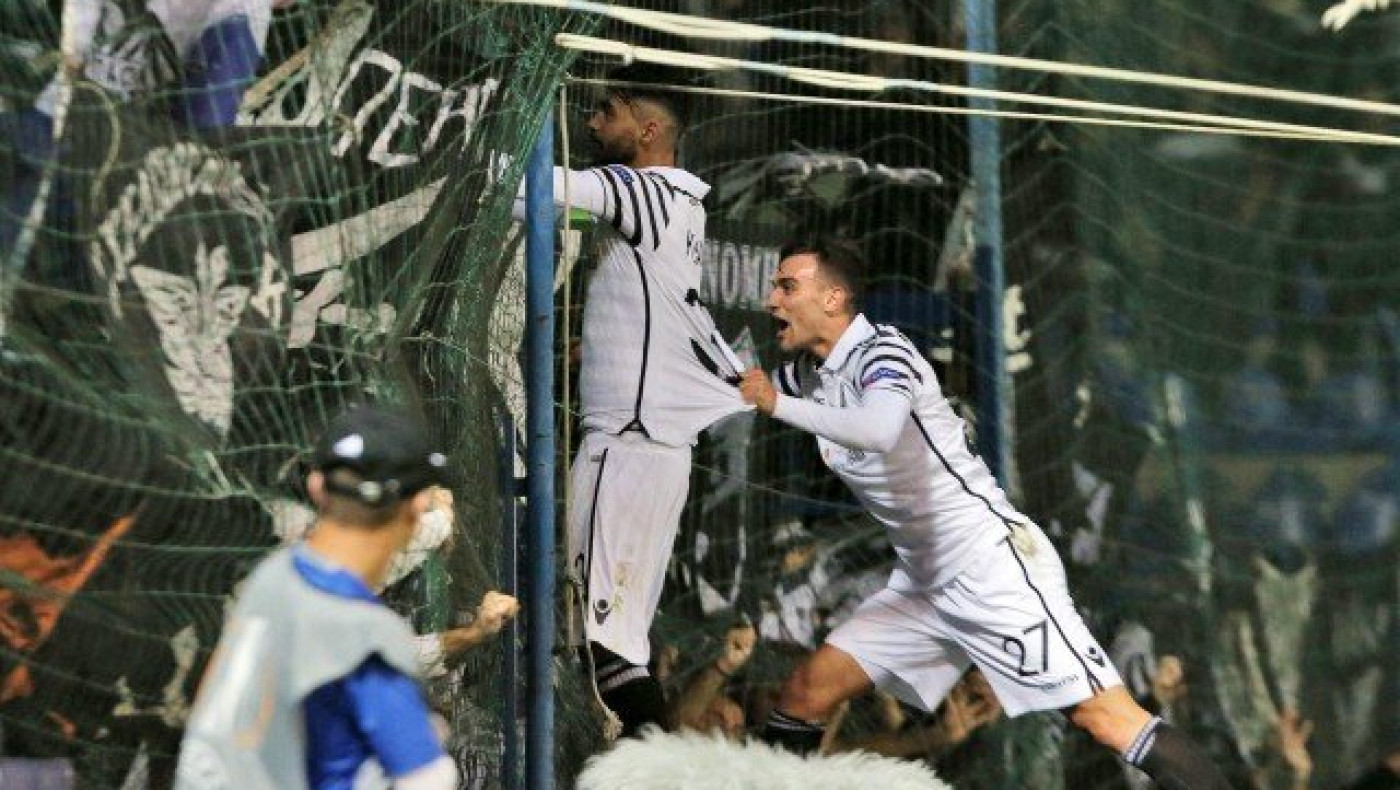 Ο      πραγματικός       Κλάους     είναι     εδώ!!!