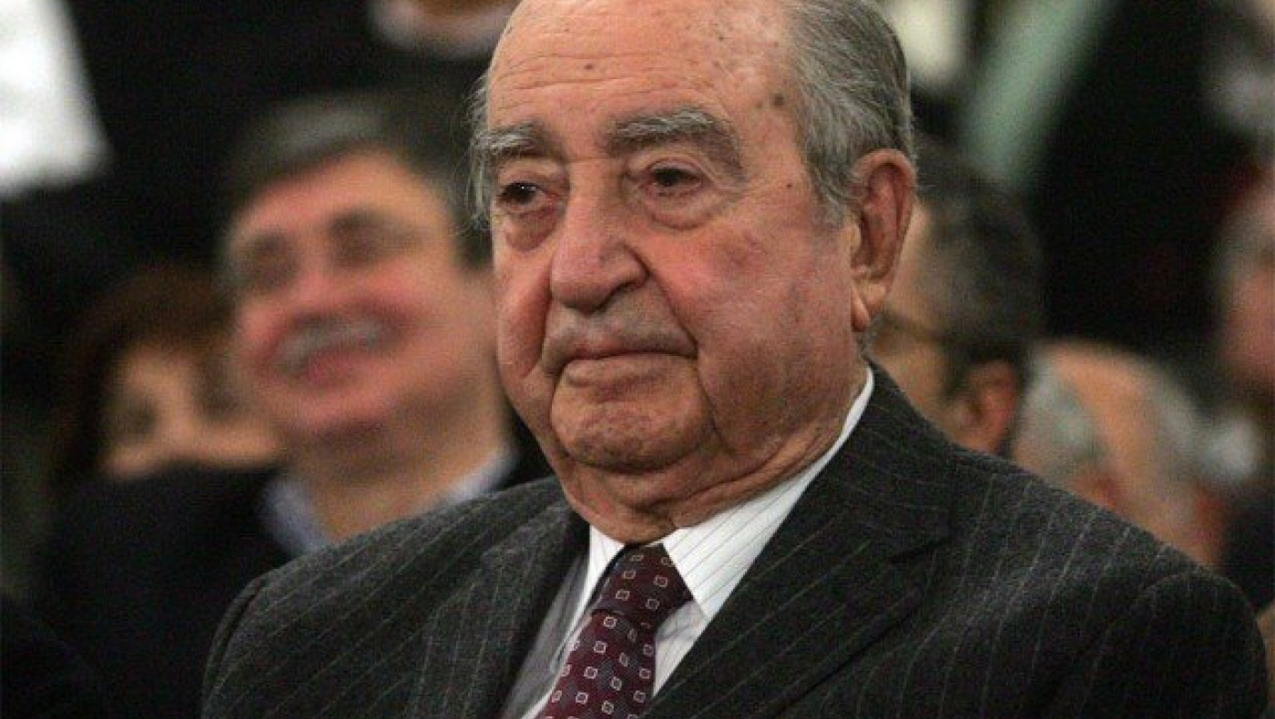 Πωλείται προσκλητήριο βάφτισης του 1965 με νονό τον Μητσοτάκη! (ΦΩΤΟ)