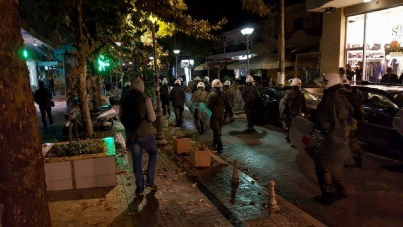 ΕΚΤΑΚΤΟ: Ένταση μεταξύ αντιεξουσιαστών και ακροδεξιών στο Ωραιόκαστρο