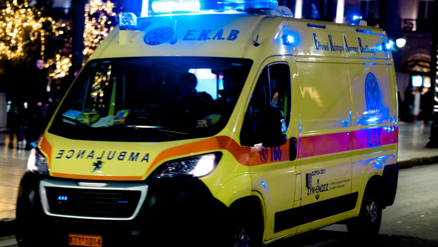 Πάτρα: Μεθυσμένος ξυλοφόρτωσε διασώστη που προσπάθησε να του δώσει πρώτες βοήθειες