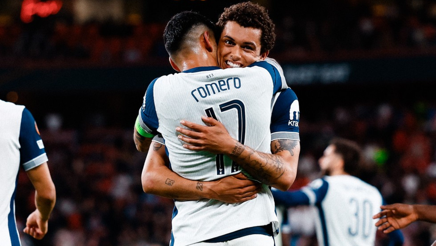 Τότεναμ-Μάντσεστερ Γιουνάιτεντ: Οι Λονδρέζοι του Άγγελου Ποστέκογλου επέστρεψαν στους τίτλους