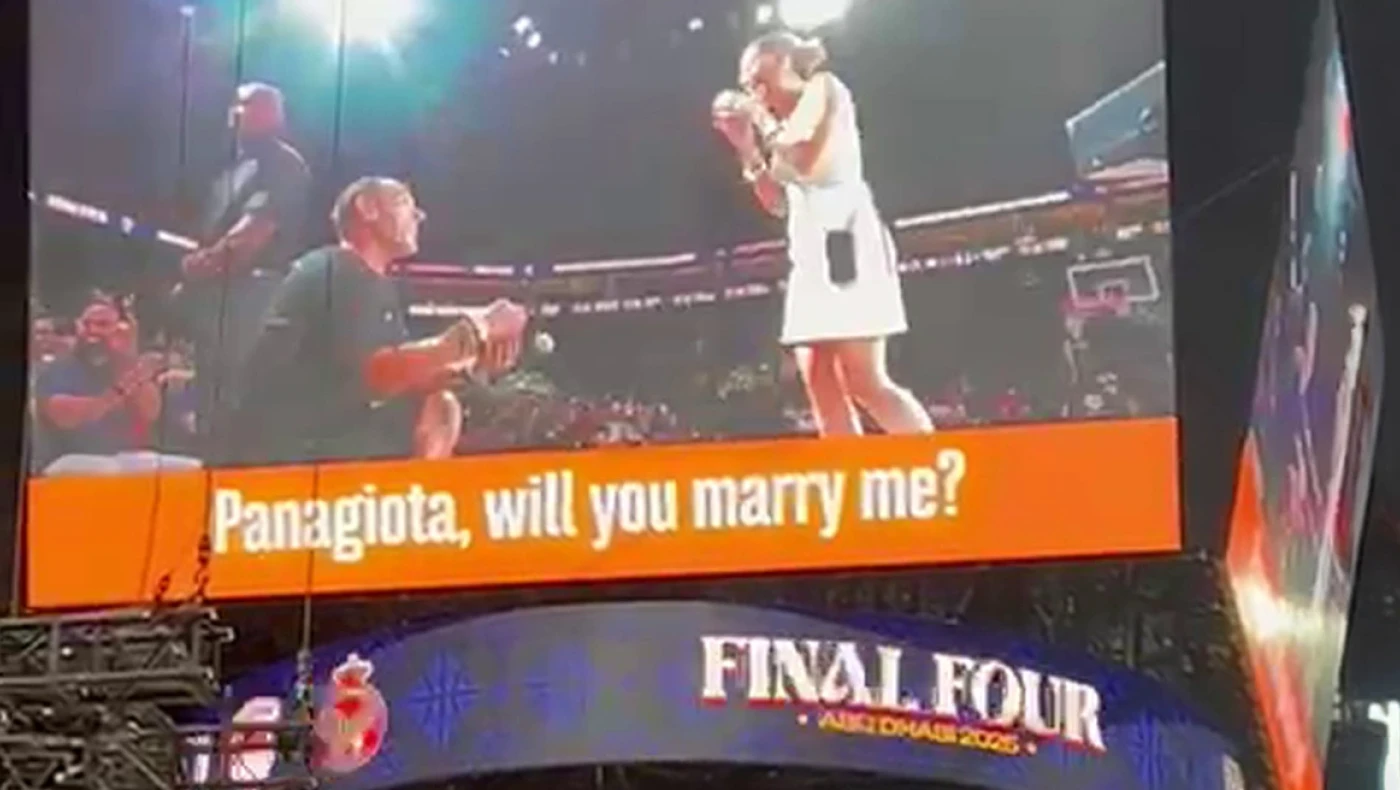 Final Four: Πρόταση γάμου πριν το Παναθηναϊκός-Ολυμπιακός (vid)