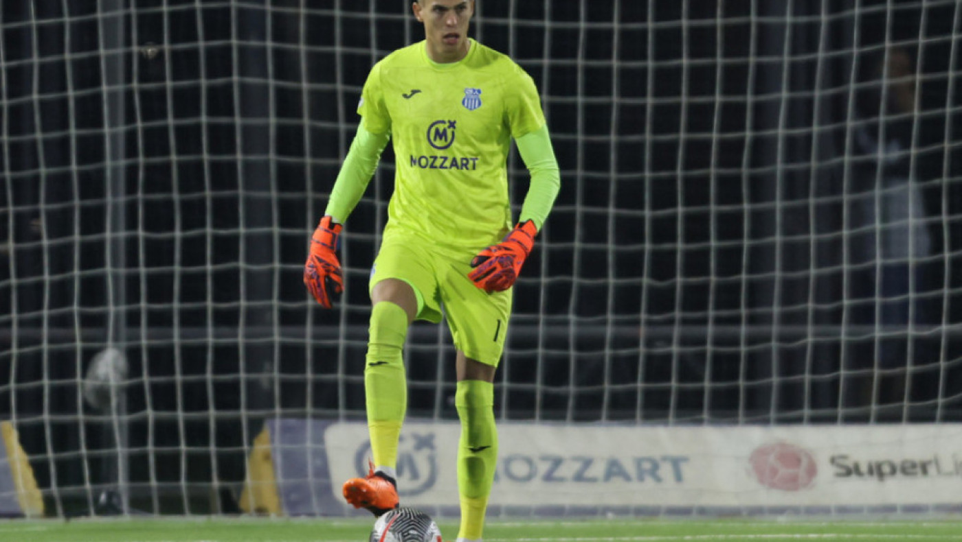 Ολυμπιακός: Κλείνει τον τερματοφύλακα Πόποβιτς με 1,5 εκ. ευρώ