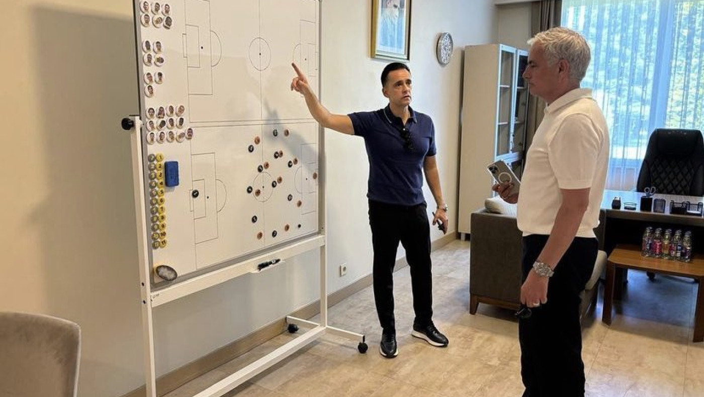 Ο Μουρίνιο αποθέωσε πρώην αθλητικό διευθυντή του ΠΑΟΚ