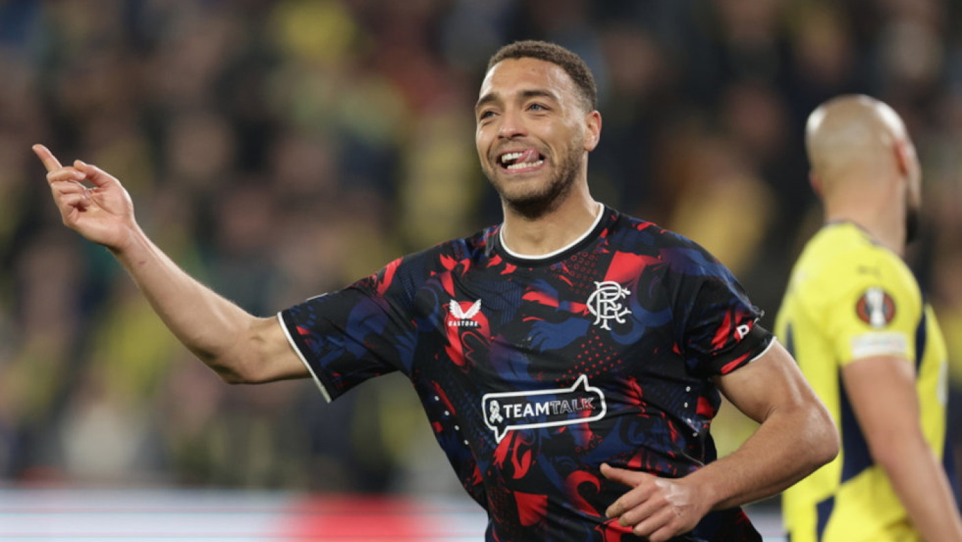 Daily Record: «Ο Ντέσερς έδωσε τα χέρια με την ΑΕΚ»