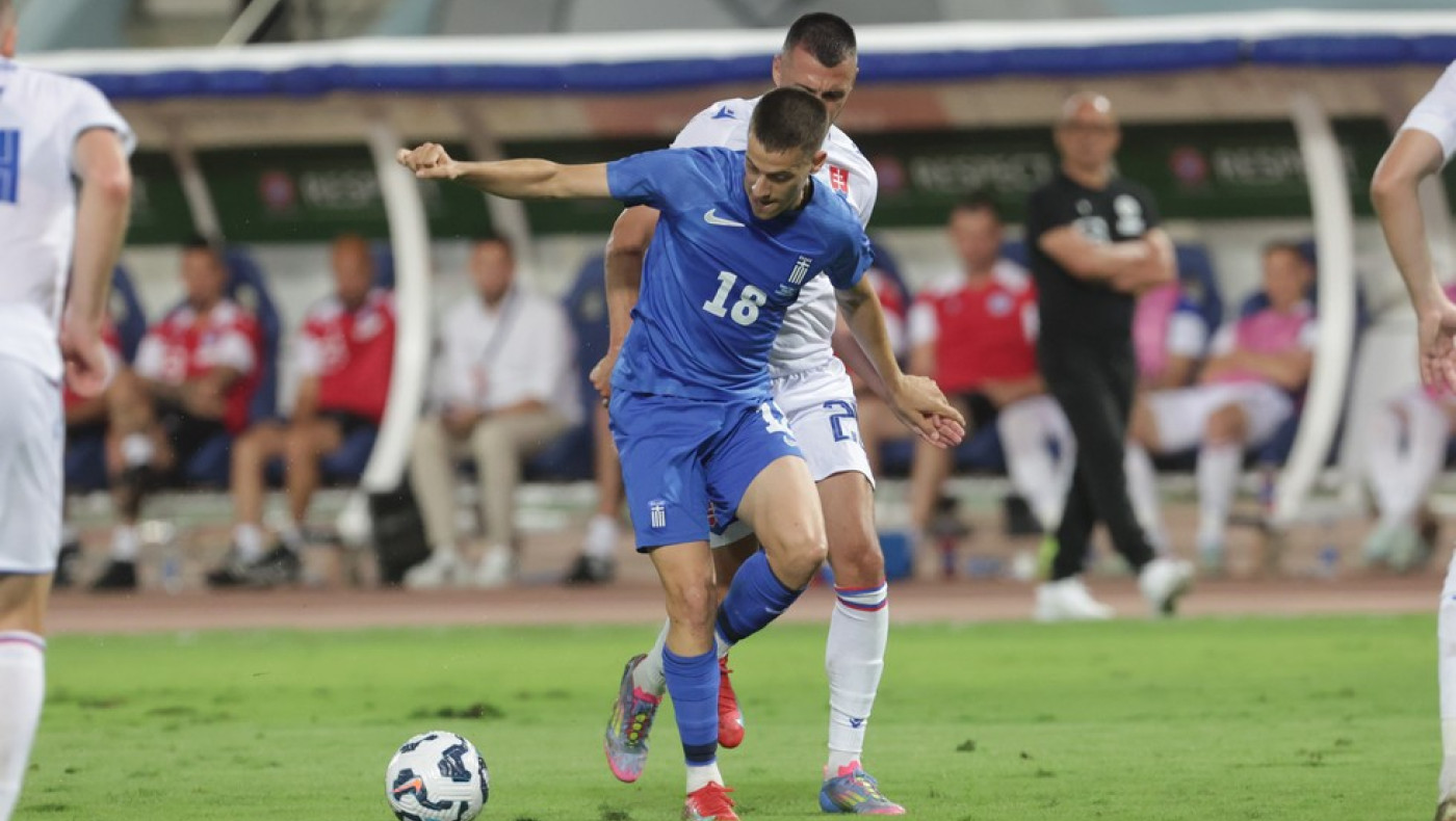 Εθνική ομάδα: Μανδάς, Καρέτσας, Ζαφείρης, Κωνσταντέλιας μία αγκαλιά με 4.000 παιδιά