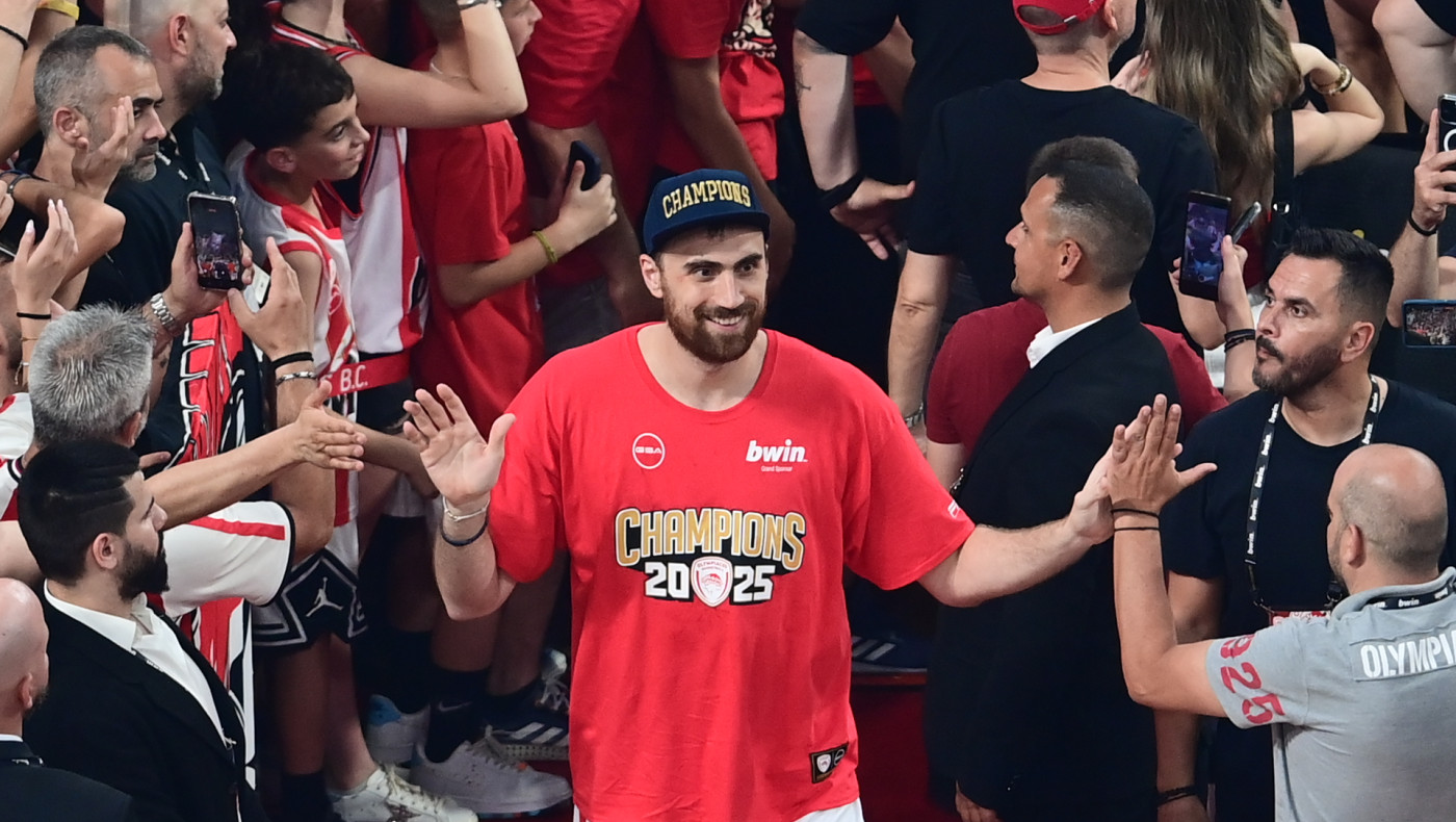 Ολυμπιακός: Μένει με μεγάλη αύξηση ο Μιλουτίνοφ-Η αντίδραση Γιαννακόπουλου