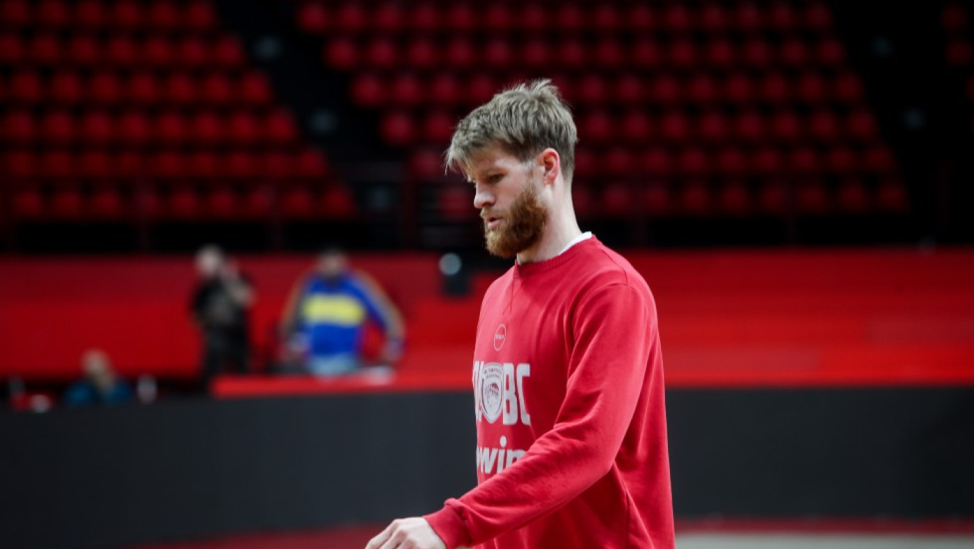 ΚΑΕ Ολυμπιακός: «Περιμένουμε φωτογραφία από την στρατιωτική θητεία του ιδιοκτήτη της ΚΑΕ Παναθηναϊκός»