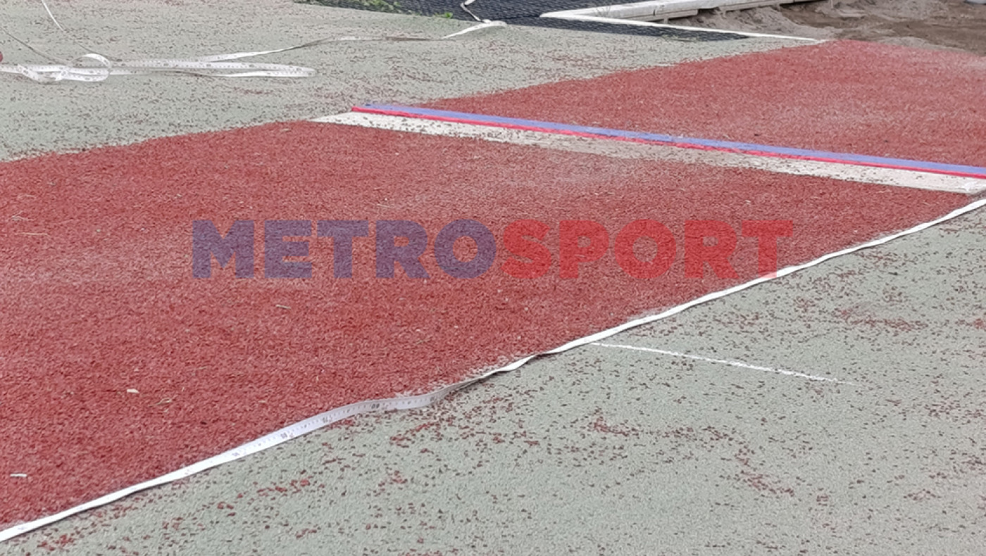 Καυτανζόγλειο: Απογείωση... από το ταρτάν στο κεντρικό και βοηθητικό με τρύπες