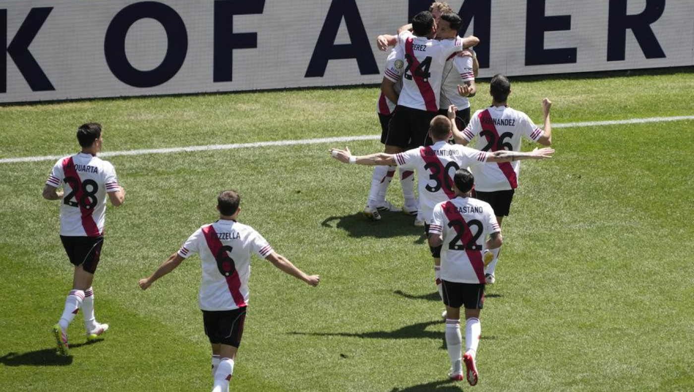 Παγκόσμιο Κύπελλο Συλλόγων: Πρεμιέρα με... τρίμπαλο για τη Ρίβερ Πλέιτ