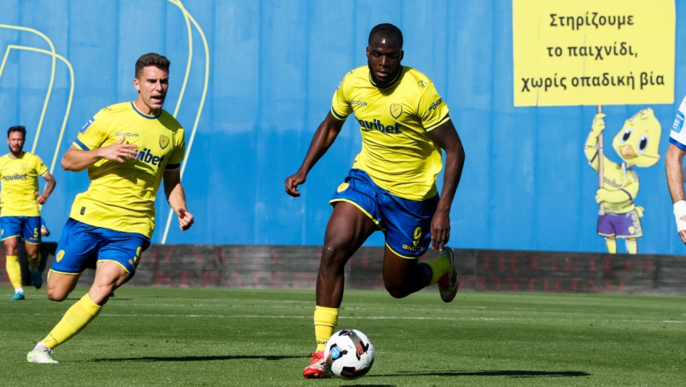 Ανδρέας Τετέι: «Πονάει πολύ το να σε αποκαλούν μαϊμού στο γήπεδο»