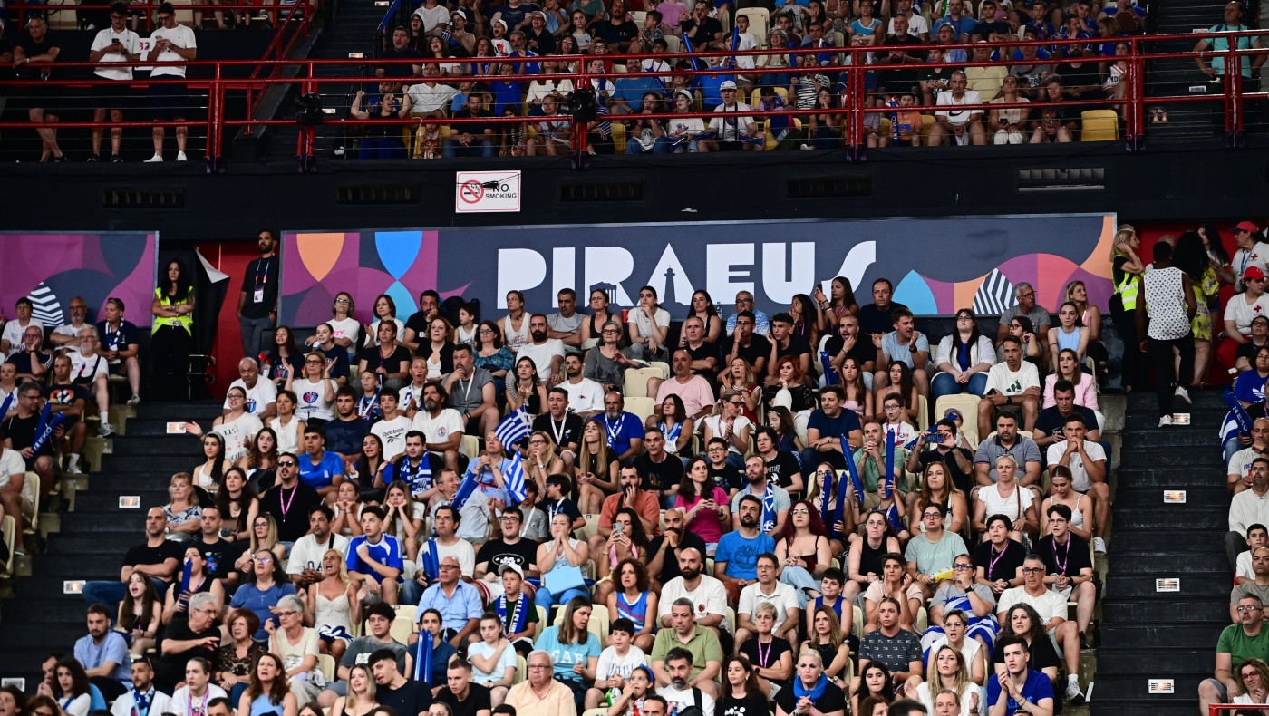 Ασύλληπτο ρεκόρ οι 10.503 φίλαθλοι στο παιχνίδι της Εθνικής Γυναικών με την Τουρκία