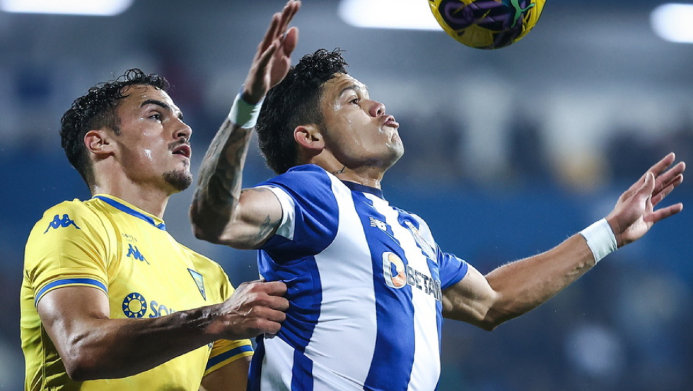 Άρης: Ρεπό από τη μία, Άλβαρο από την άλλη