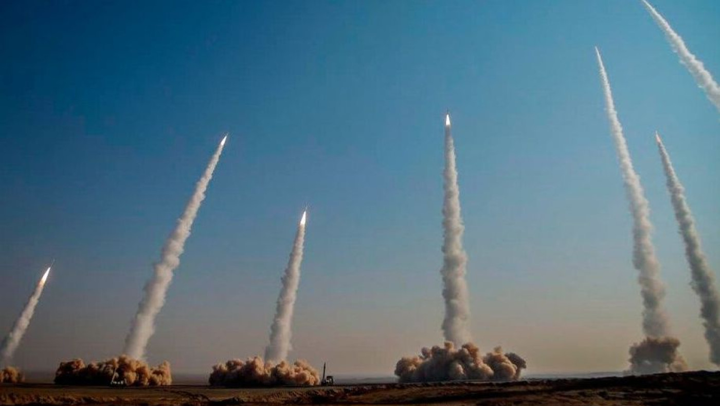 Συναγερμός στη Μέση Ανατολή: Το Ιράν εκτόξευσε πυραύλους κατά αμερικανικής βάσης στο Κατάρ