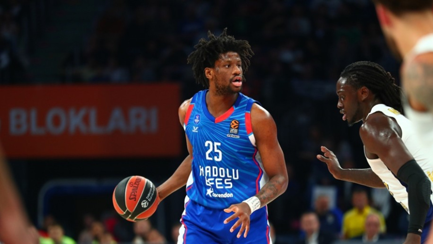 «Ο Ολυμπιακός προσφέρει διετές συμβόλαιο στον Οτούρου»