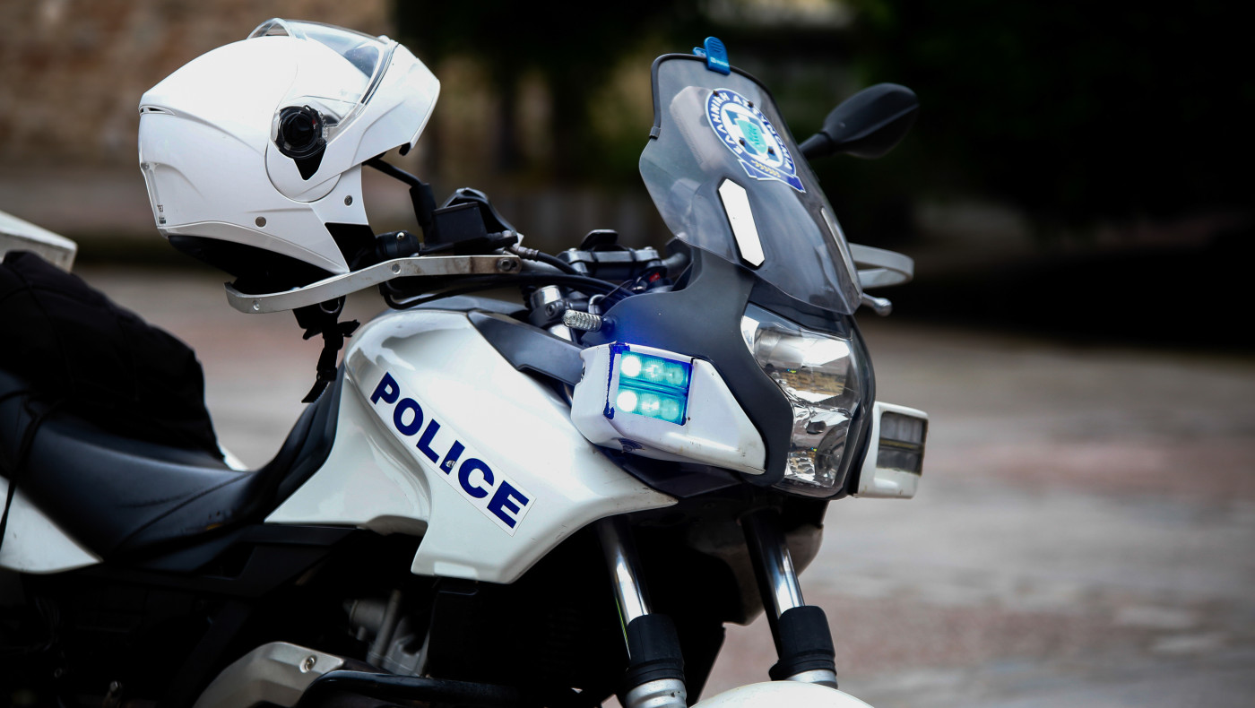 Μέγαρα: 37χρονος μαχαίρωσε μάνα, αδελφή και θείο του