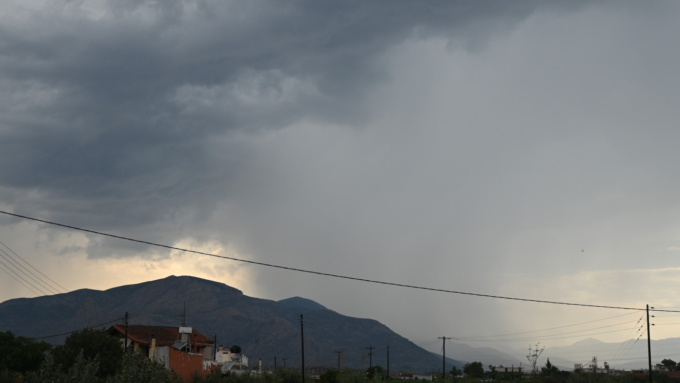 Ακραίο κίνδυνο για επικίνδυνα μπουρίνια φέρνει ο νέος καύσωνας