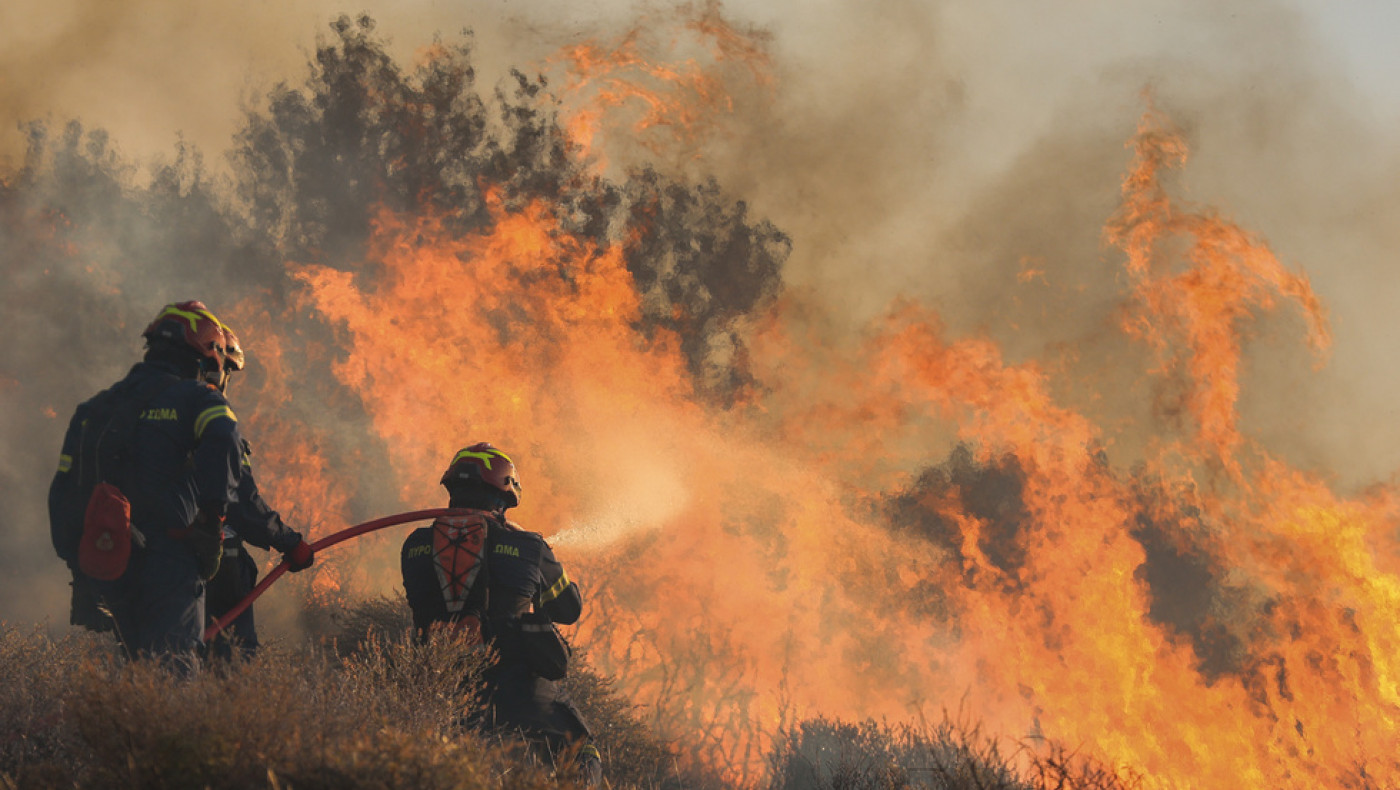 Φωτιά στο Σύδενδρο Γρεβενών: Επί ποδός η Πυροσβεστική-Εστάλη μήνυμα από το 112