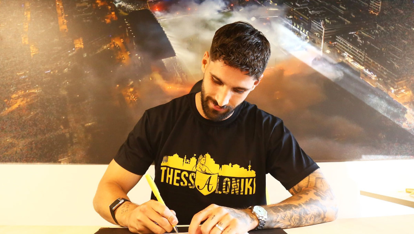 Άρης: Έφτασε στην Ολλανδία ο Μάικιτς