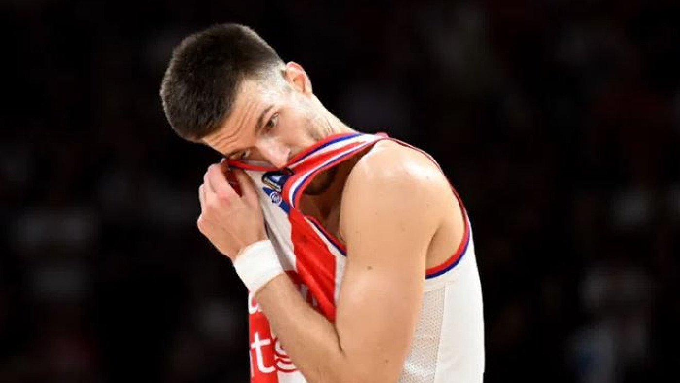 Οπαδός του Ερυθρού Αστέρα «επιτέθηκε» στον Πετρούσεφ και εκείνος απάντησε με τον καλύτερο τρόπο