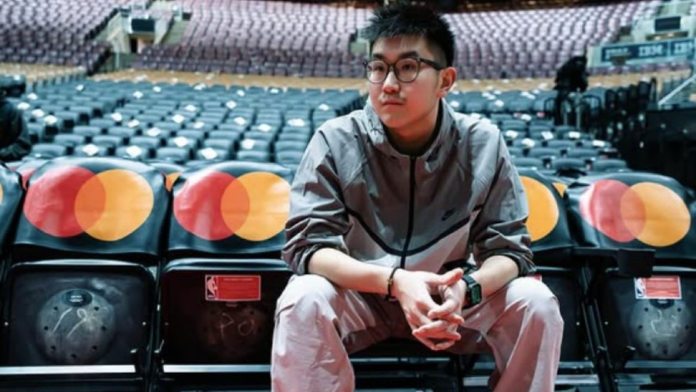 Συνέντευξη Τύπου της ΚΑΕ Άρης με φόντο τη νέα σελίδα στα διοικητικά