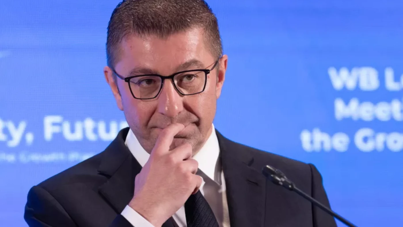 Σκόπια: Αφαιρέθηκαν οι όροι «μακεδονική ταυτότητα και γλώσσα» από την Έκθεση Προόδου της ΕΕ