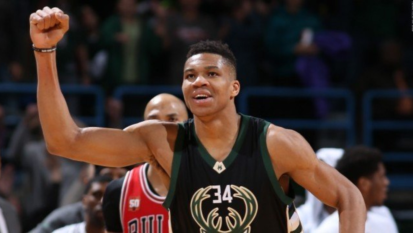 Κορυφαίος ξένος του NBA ψηφίστηκε ο Αντετοκούνμπο!!!