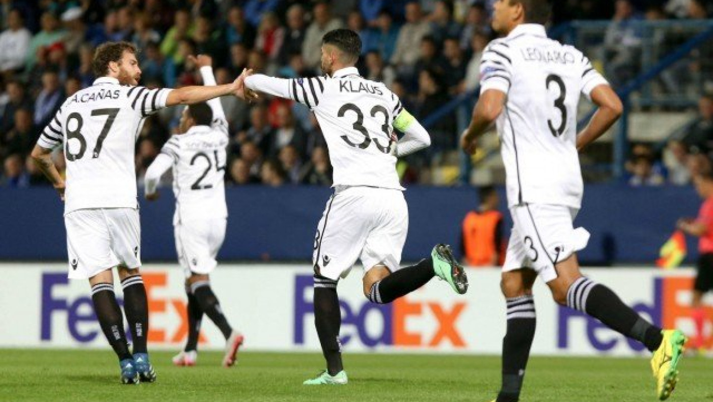 Το έργο του Ιβάν Σαββίδη και το πρώτο          άλμα