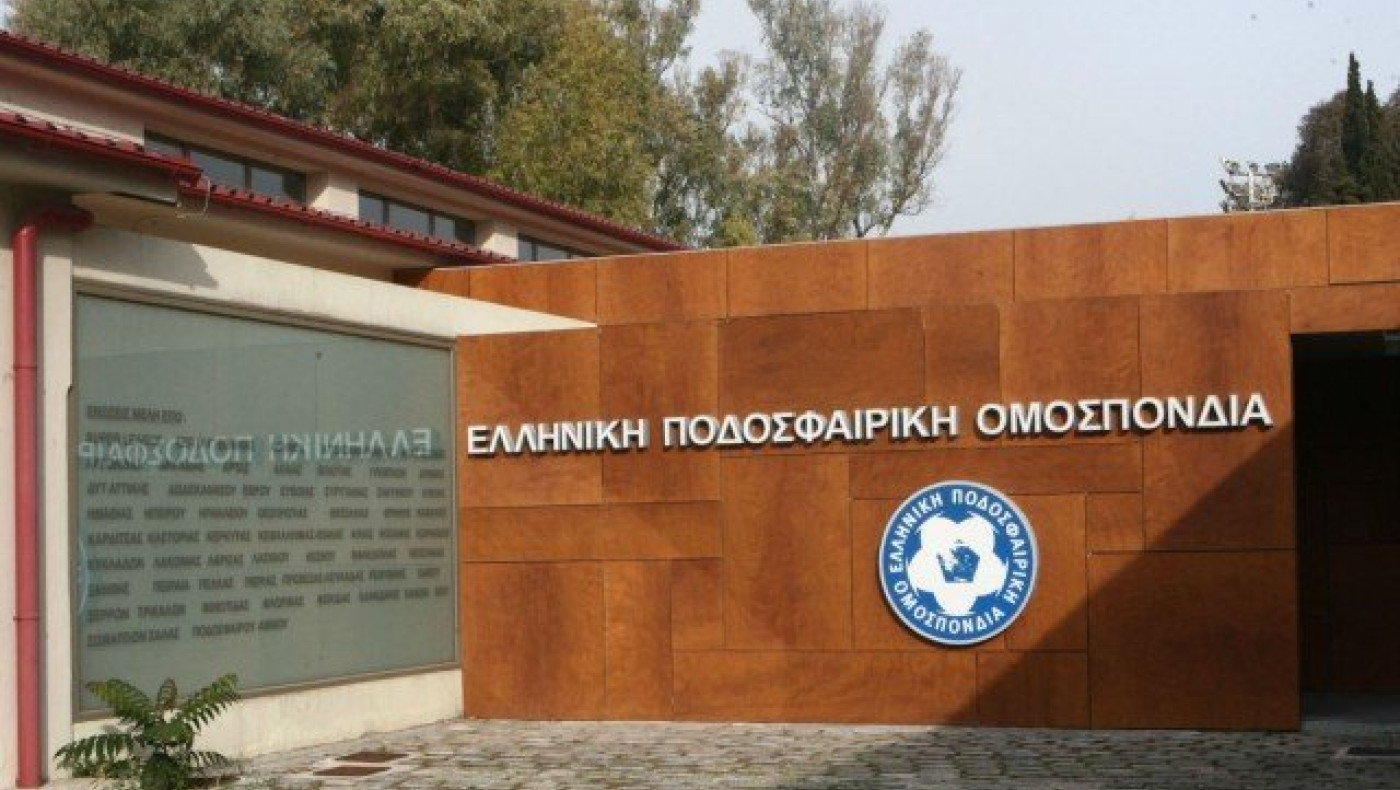 Τα κάστρα    πέφτουν, ο     χείμαρρος   έγινε ποτάμι