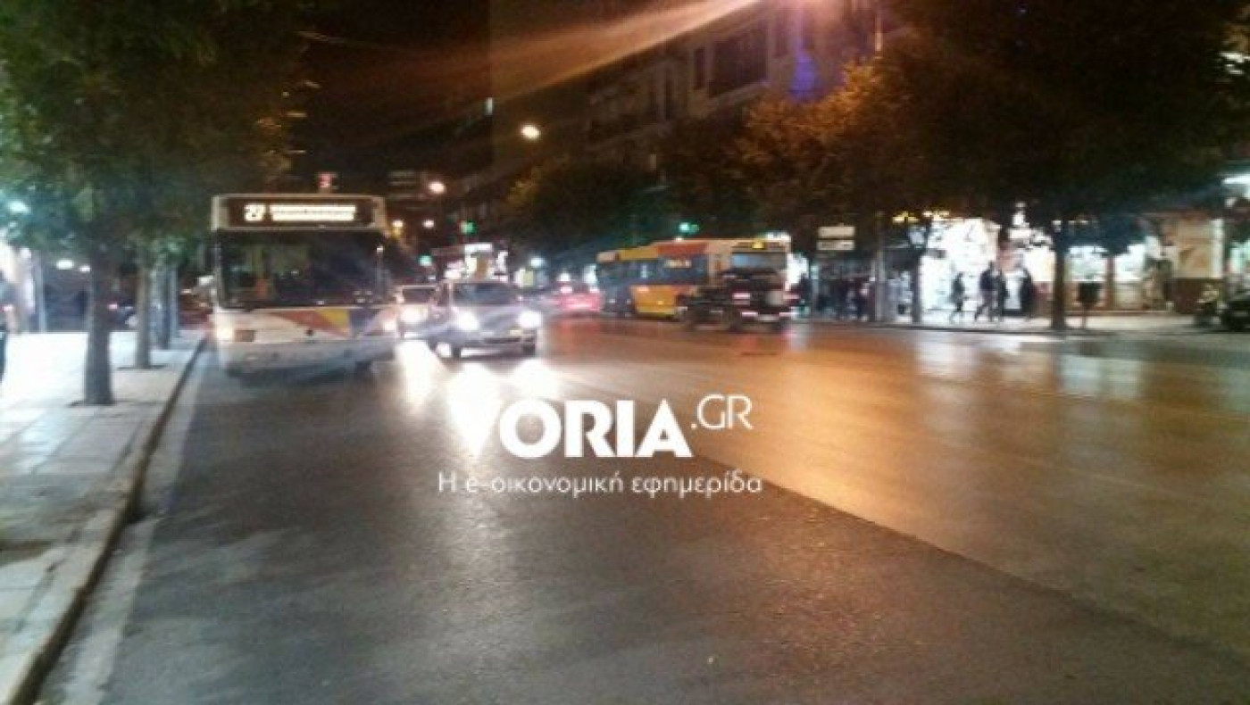 ΕΚΤΑΚΤΟ - Θεσσαλονίκη: Σύγκρουση λεωφορείου του ΟΑΣΘ με δίκυκλο