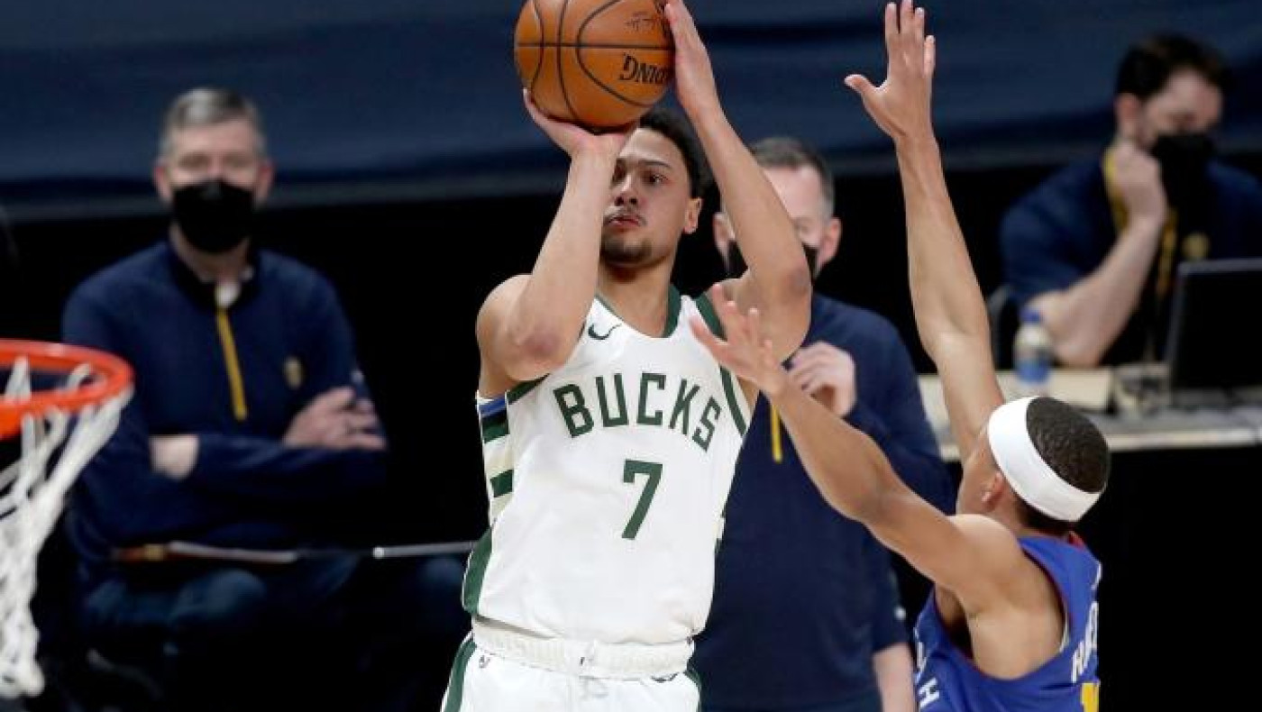 Εξετάζει Μπριν Φορμπς ο Άρης