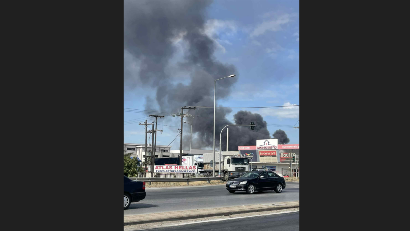 Θεσσαλονίκη: Φωτιά σε υπαίθριο χώρο εταιρείας ανακύκλωσης στη Σίνδο