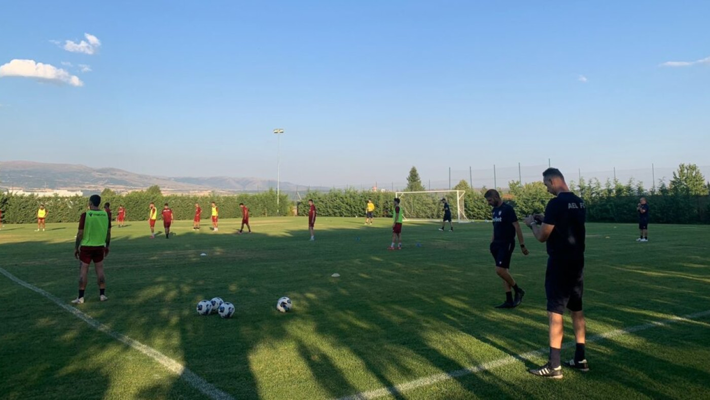 Κεκλεισμένων των θυρών το φιλικό της ΑΕΛ: «Βλέπει» Χατζηστραβό