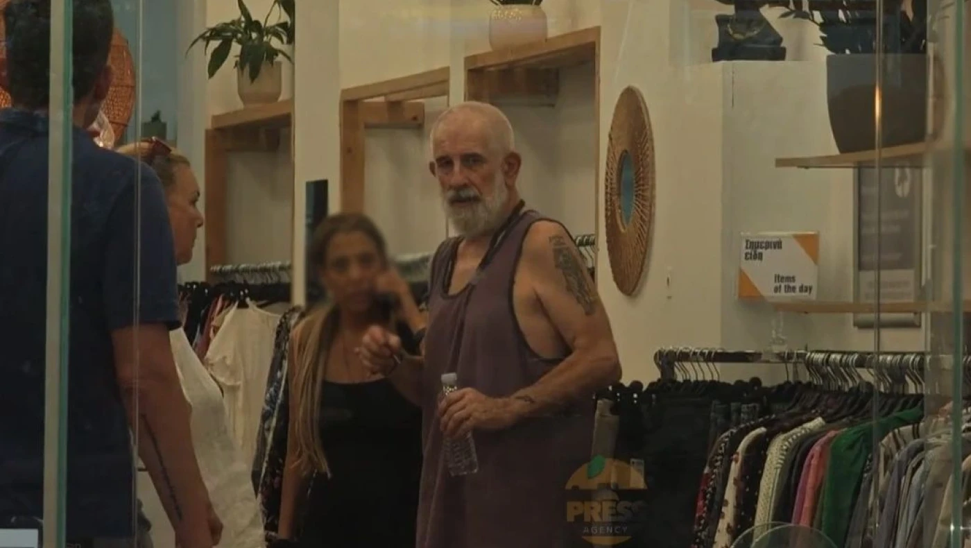 «Άστεγος» ο Πέτρος Φιλιππίδης: Που μένει μετά τη φωτιά στο διαμέρισμά του