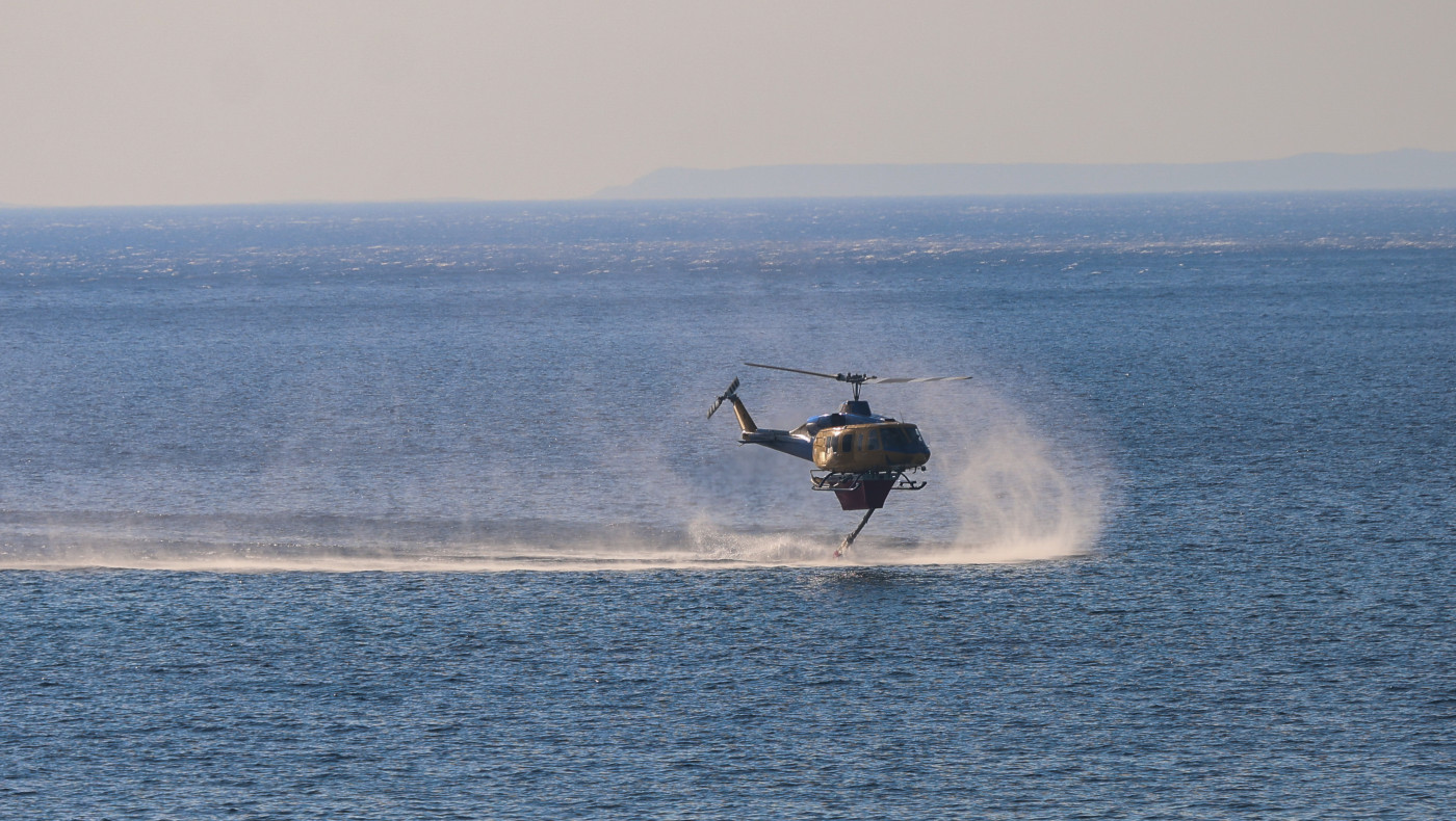 Ελευσίνα: Συνετρίβη ελικόπτερο πάνω από το λιμάνι - Σώο το πλήρωμα