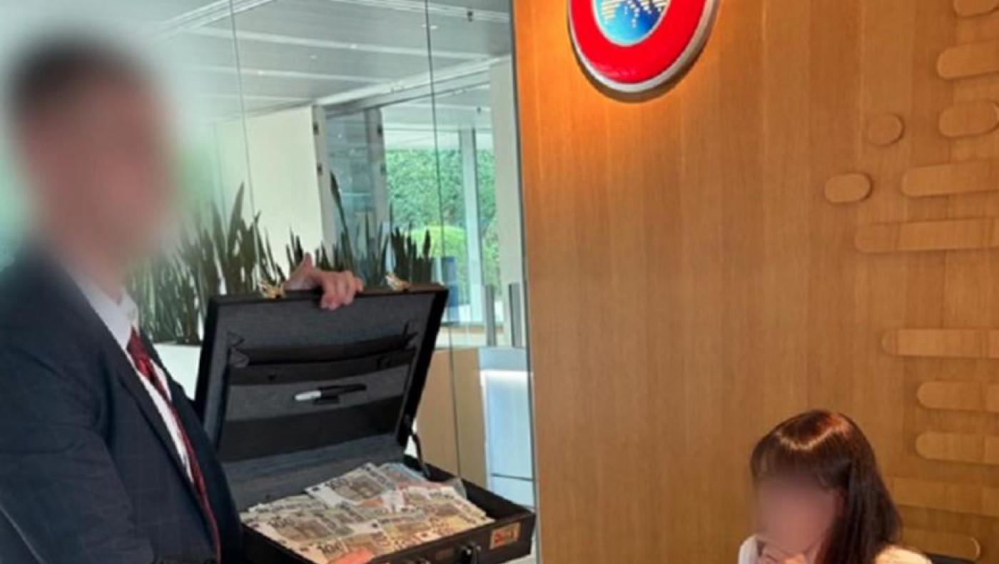 Κρίσταλ Πάλας: Εισβολή οπαδών στα γραφεία της UEFA για τον «υποβιβασμό» στο Conference