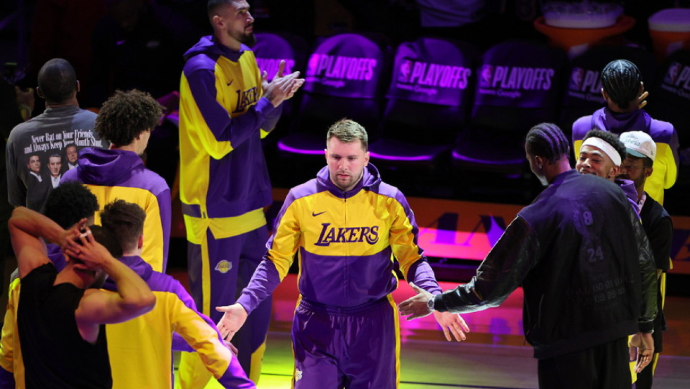 Ο Λούκα Ντόντσιτς πέτυχε «χλατσωτό» τρίποντο καθιστός