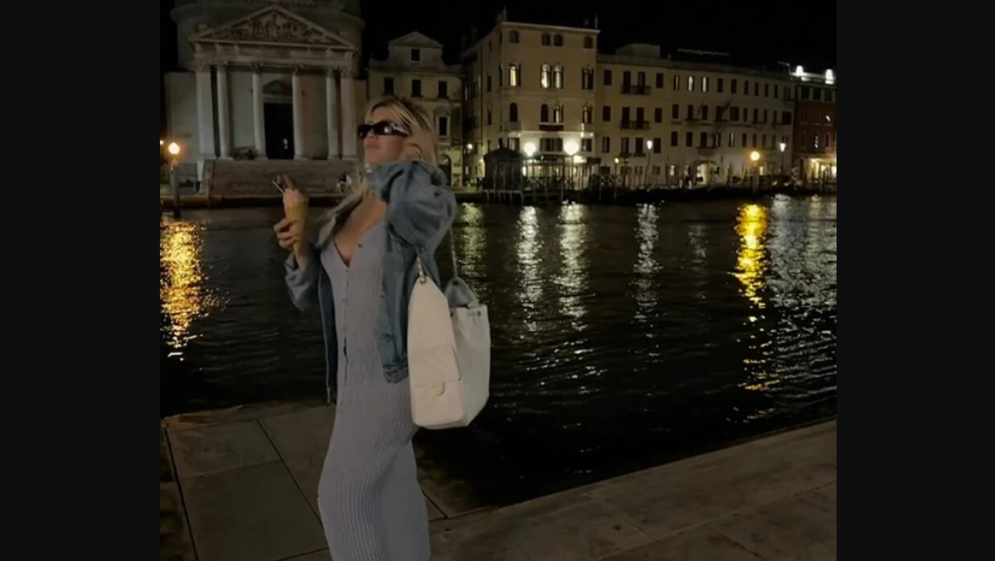 Γουάντα Νάρα: «Ατύχημα» με τα ρούχα της σε γόνδολα, «ζάλισε» το Instagram