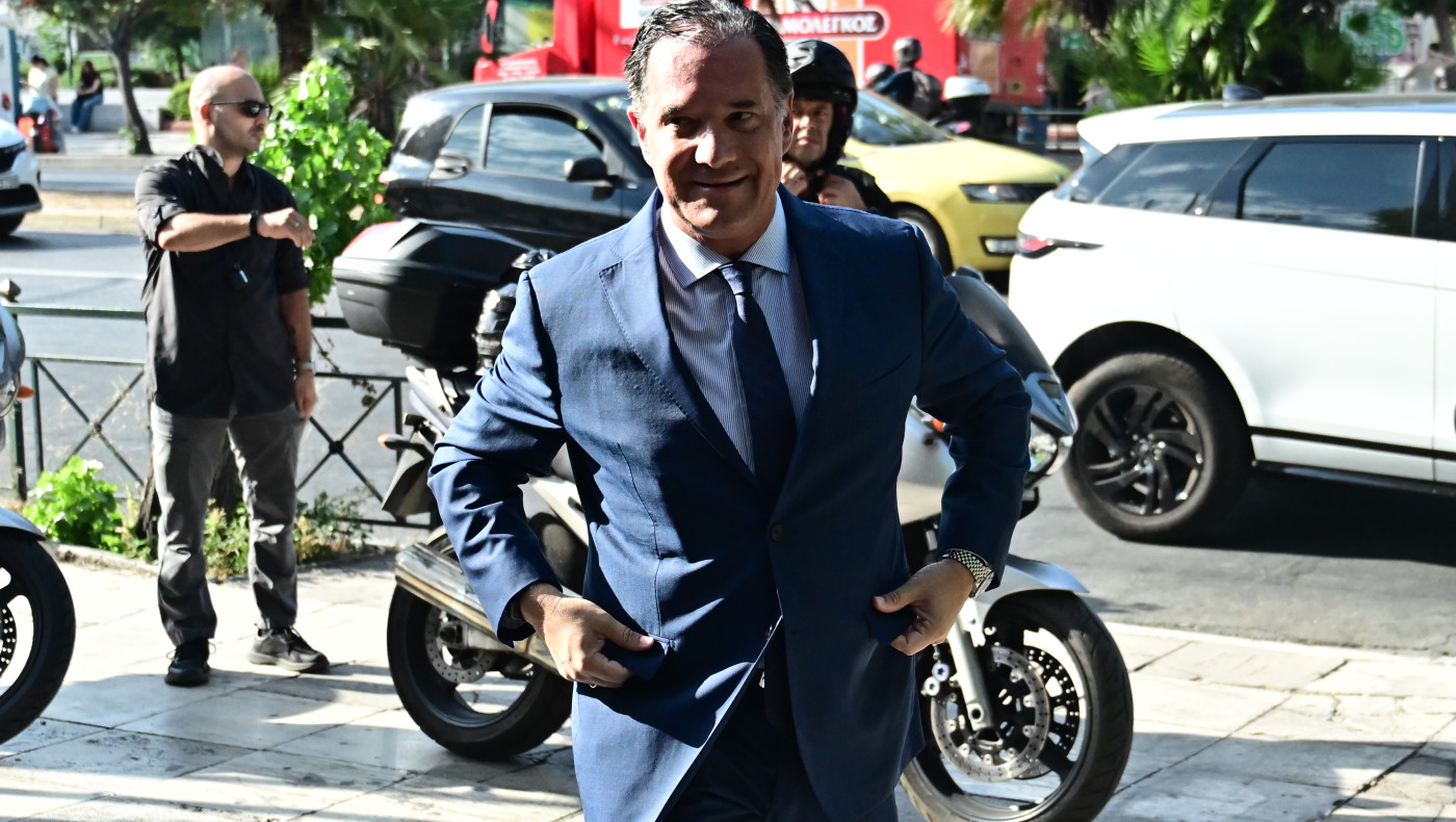 Γκάφα ολκής για Γεωργιάδη: Μπέρδεψε βασικό με κατώτατο μισθό