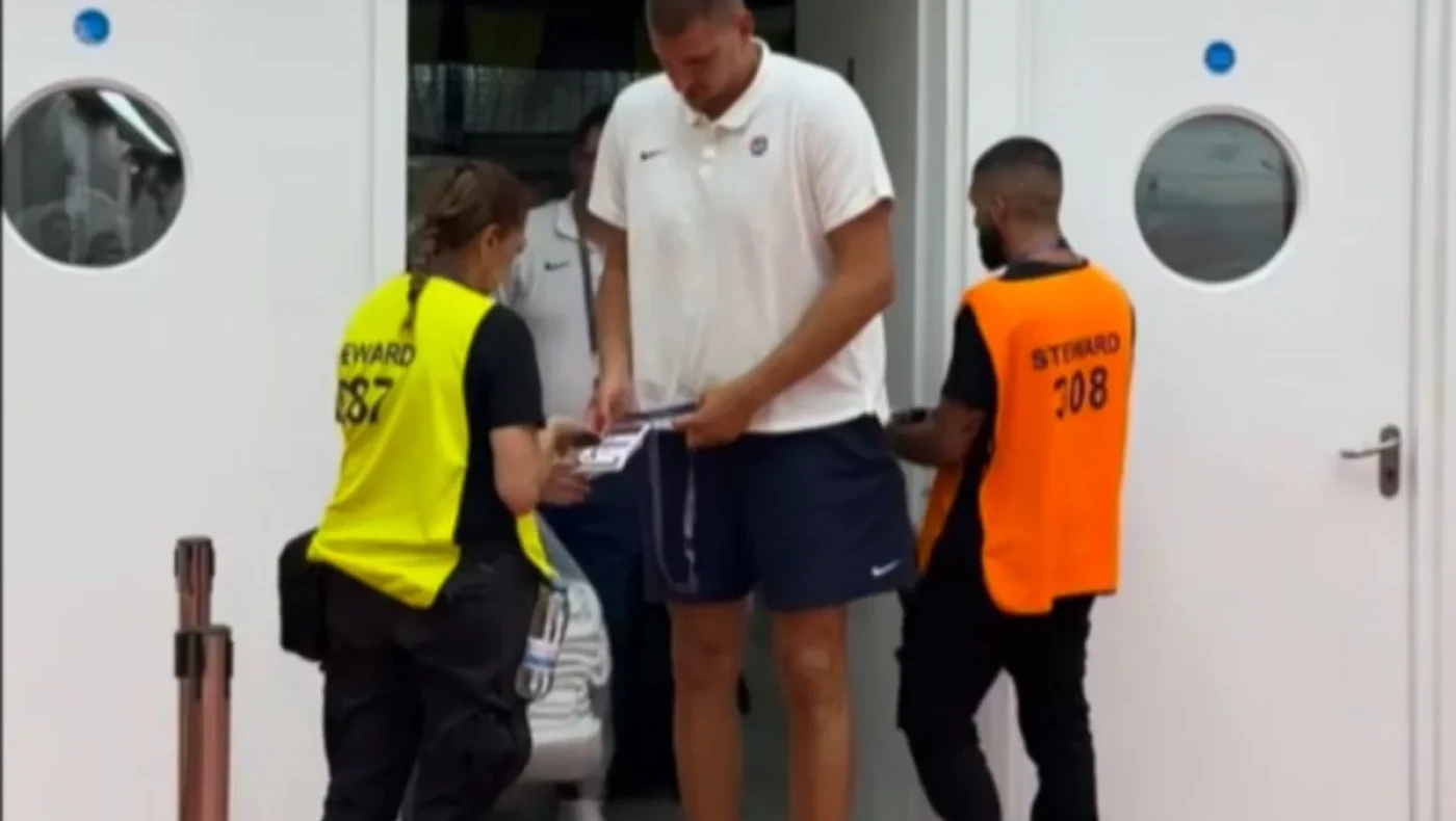 Νίκολα Γιόκιτς: Ο Σέρβος σταρ περίμενε στην ουρά για... έλεγχο διαπίστευσης!