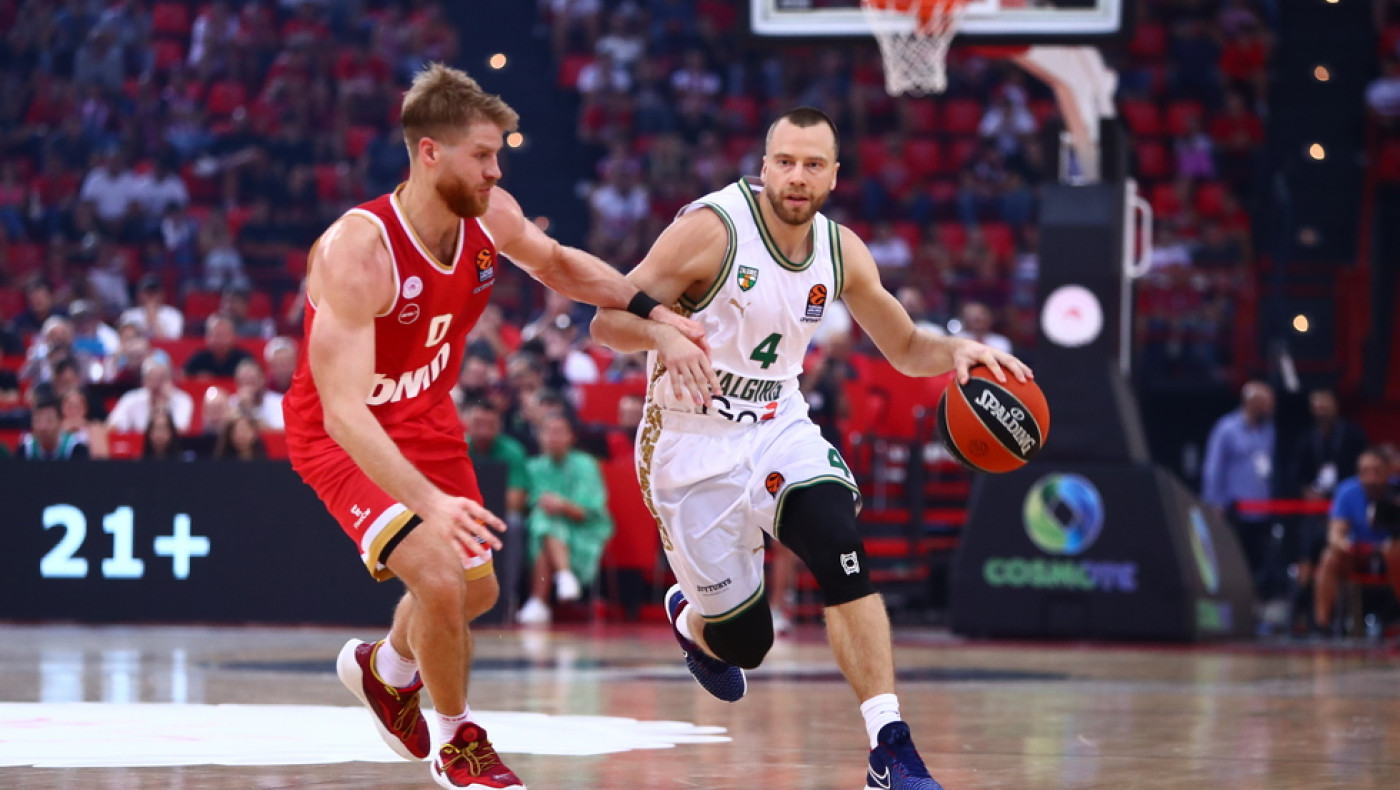 ΚΑΕ ΑΕΚ: Κατηγορηματική διάψευση για τα ιατρικά του Λεκαβίτσιους, δεν κόπηκε σε αυτά