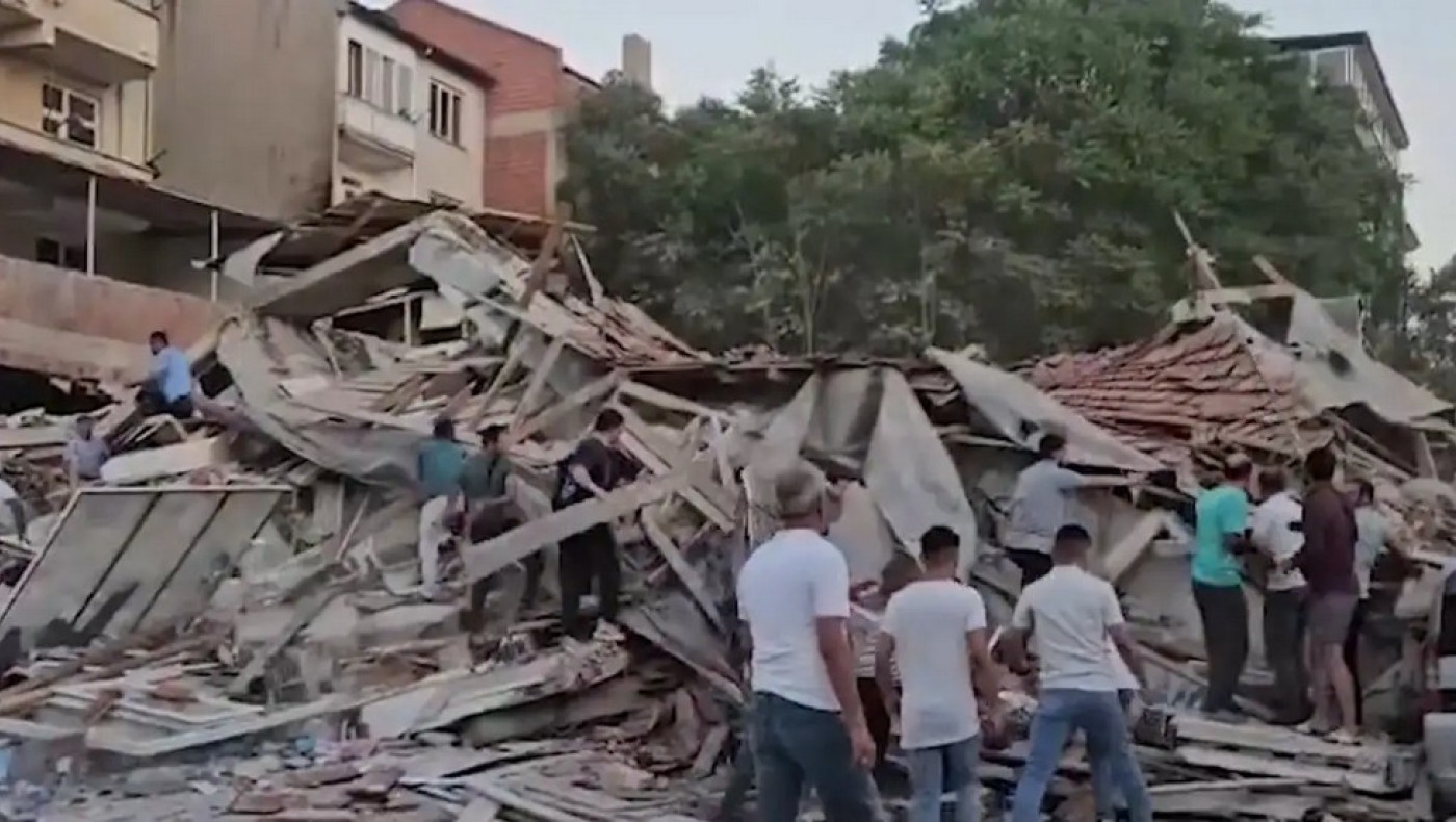 Τουρκία: Κατέρρευσαν κτίρια στο Μπαλίκεσιρ-Εικόνες καταστροφής από τον ισχυρό σεισμό